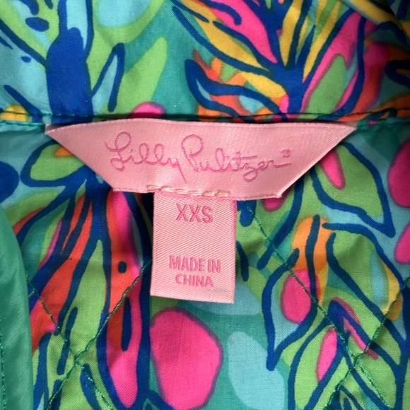 Lilly Pulitzer Getaway Quilted Vest in Jade green color gold-toned buttons XXS - Picture 5 of 14